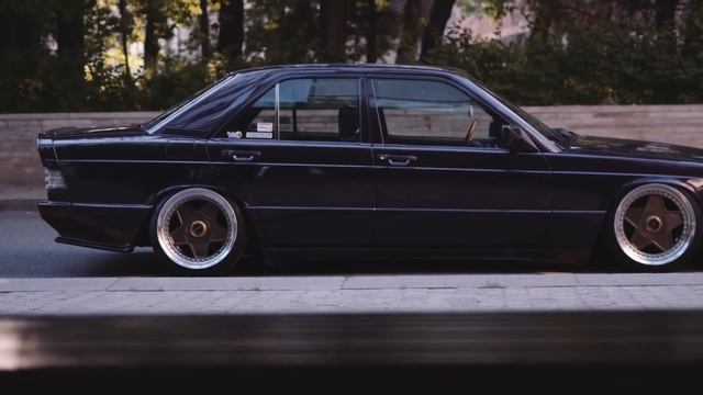 TWOEVSY | MERCEDES-BENZ 190E W201 STANCE смотреть онлайн