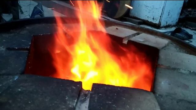 Тандыр! Часть 4! Конструкция для шампуров.прогрев и первые куски мяса! смотреть онлайн