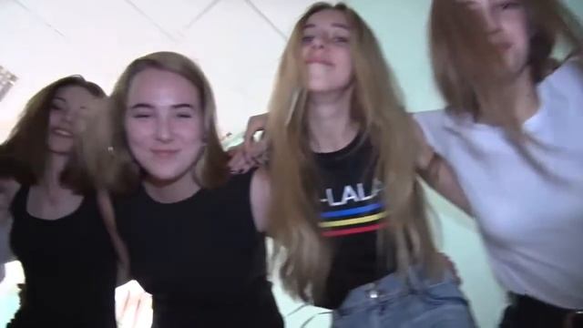 Зацепила (версия выпускников) смотреть онлайн