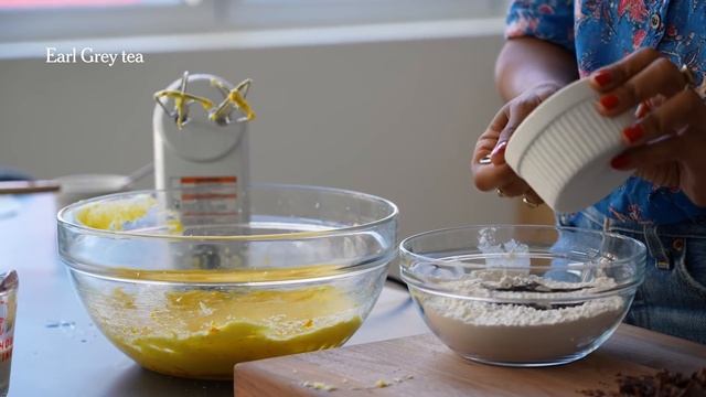 Earl Grey Tea Cake With Samantha Seneviratne | NYT Cooking смотреть онлайн