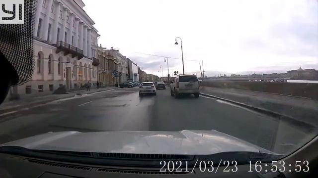 AURUS на дорогах Санкт-Петербурга! 23/03/2021 (Запись с регистратора) смотреть онлайн