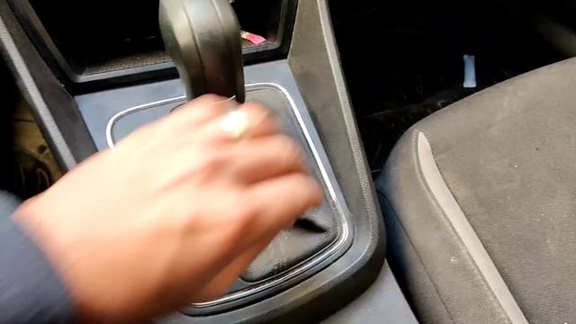How To Release Selector Lever Seat Skoda Volkswagen كيفيه تحريك العصايه والعربيه قاطعه كهرباء