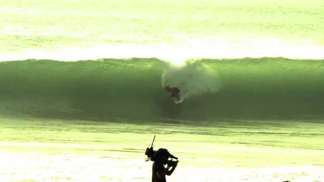Peniche surf Portugal supertubos смотреть онлайн