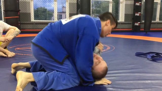 Грэпплинг, Бразильское Джиу Джитсу. Рычаг локтя из “side Control”