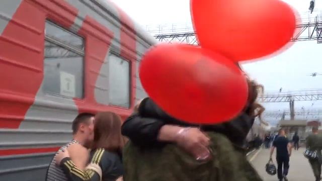 Дмб 2016. Дождалась парня из армии. смотреть онлайн