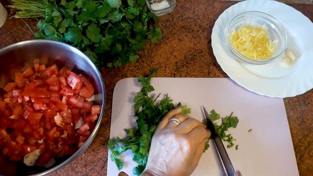 Салат Тбилиси с копчёной курицей смотреть онлайн