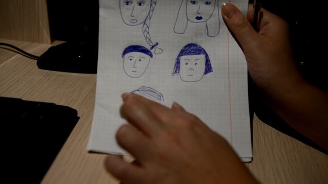 ASMR Тихим голосом об истории русской прически смотреть онлайн