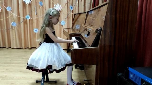 Ю. Щуровський "Український танець" виконує Вероніка Козачок смотреть онлайн