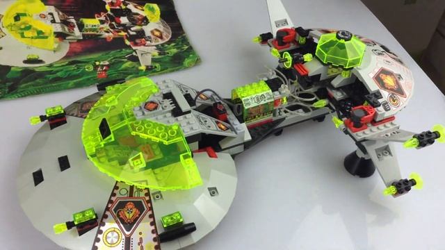 Lego UFO -  Interstellar Starfighter Review (Набор Лего, которому 20 лет)