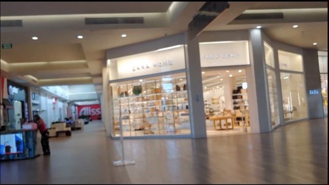 Walking Tour Blue Mall Punta Cana, Dominican Republic смотреть онлайн