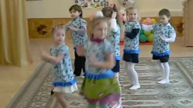 Губки бантиком,бровьки домиком!!!