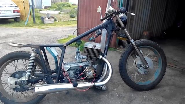 ИЖ планета Cafe Racer | Работа двигателя с зажиганием от минска смотреть онлайн