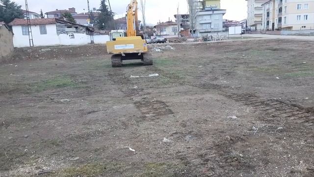 HYUNDAI EKSKAVATÖR LOWBETTEN İNDİRME