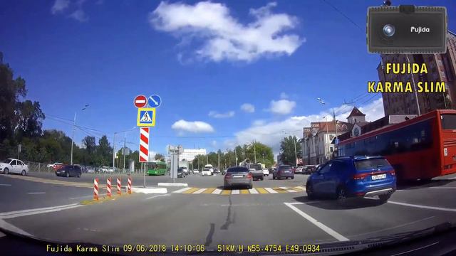 Видерегистратор + антирадар + GPS Fujida Karma Slim днем смотреть онлайн