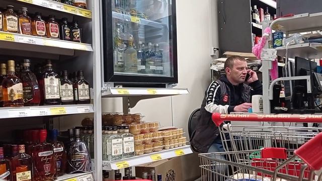 ТУПОРЫЛЫЙ ТОВАРОВЕД НЕ МОЖЕТ СДЕЛАТЬ ВОЗВРАТ ММ ПЕПИНЧИК смотреть онлайн