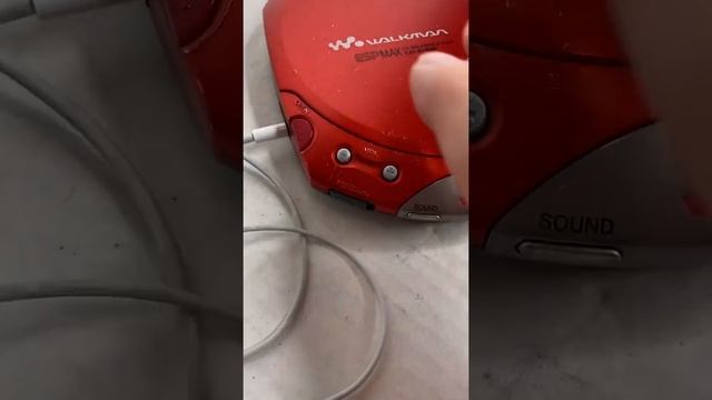 Vintage Sony Walkman Max portable CD player смотреть онлайн