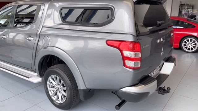 2018 Mitsubishi L200 Warrior смотреть онлайн