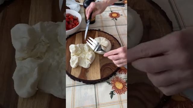 Burrata Italian Style смотреть онлайн