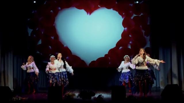 Архив 2018 год"Вокруг да около" нар. анс. "Сорока" - сл., муз.: Татьяна Романова смотреть онлайн