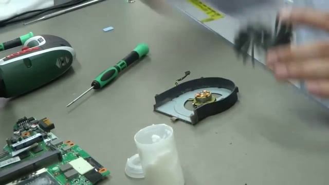 Чистка системы охлаждения HP PAVILION dv7 4121er смотреть онлайн