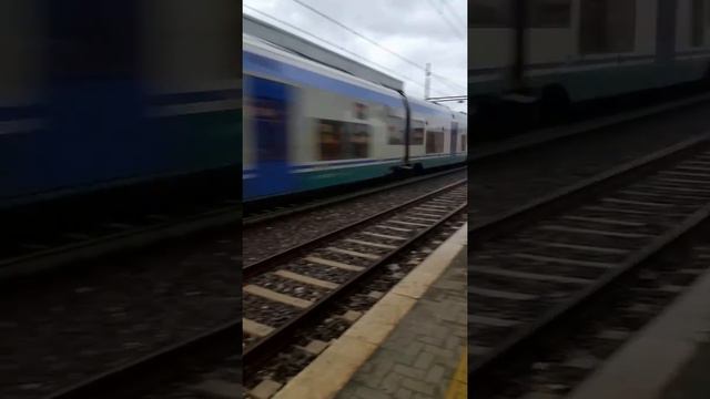 Швидкий поїзд,в Італії смотреть онлайн