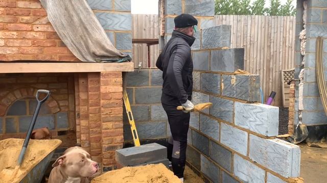 Bricklaying with the Traditional Bricklayer ? смотреть онлайн