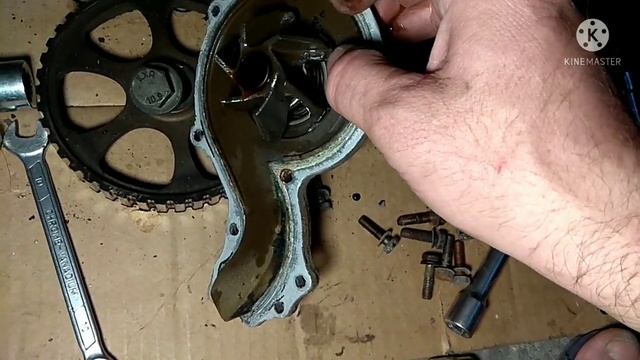 Volkswagen Golf 2. Как поменять Помпу. Подшипник помпы развалился и застучал ®️ смотреть онлайн