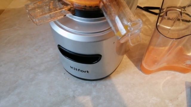 Сколько Сока в моркови? КПД Шнековой соковыжималки Kitfort kt-1101 смотреть онлайн