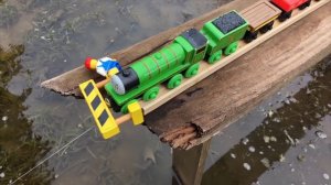 SLOW MOTION Thomas and Friends Henry CRASH