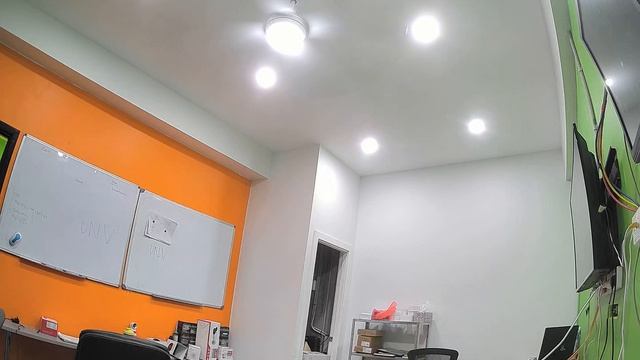 Uniview IPC3615LR3 5MP Day with WDR On inside Office смотреть онлайн