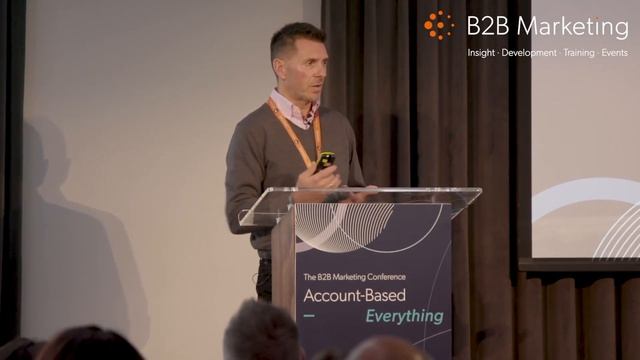 Michael Avis explains Oracle's highly successful account-based marketing model смотреть онлайн