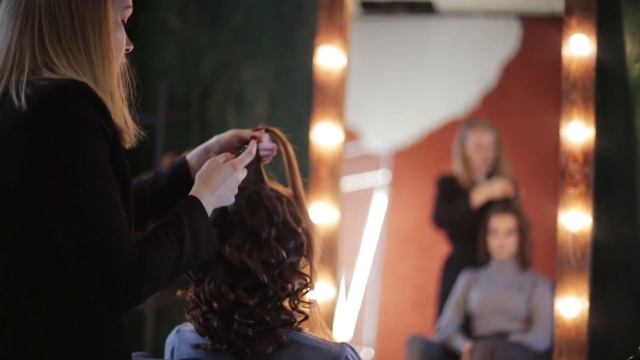 Голливудская волна от Epica Professional смотреть онлайн