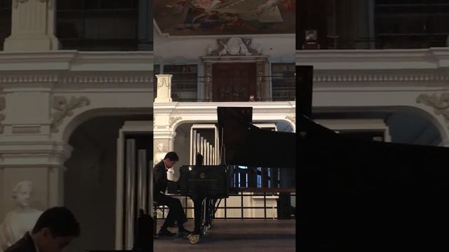 Mazurka in B flat Major смотреть онлайн