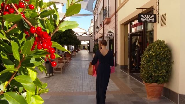 Особенности Афин / Шопинг в Афинах | Mouzenidis Travel смотреть онлайн