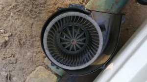 Skoda Rapid шкода рапид вибрация моторчика печки, способ устранения