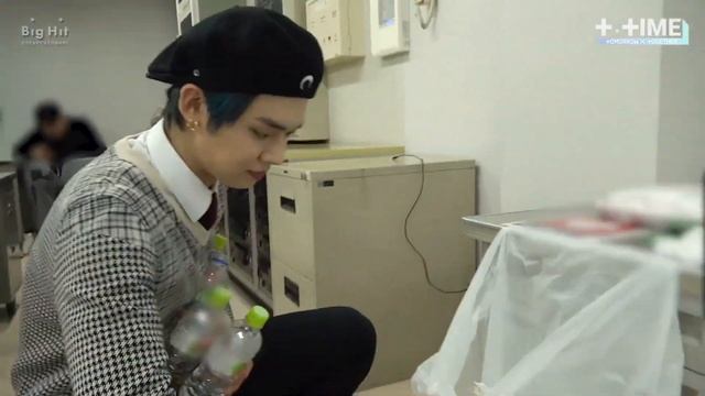 [РУС.СУБ] [RUS.SUB] [T:TIME] Ёнджун - Король Уборки / YEONJUN Is The King Of Cleaning [субтитры]