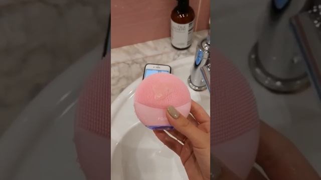 Использование FOREO LUNA mini 3 смотреть онлайн