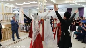 ОБРЯД ЗНАКОМСТВА С НЕВЕСТОЙ НА КАРАЧАЕВО-БАЛКАРСКОЙ СВАДЬБЕ