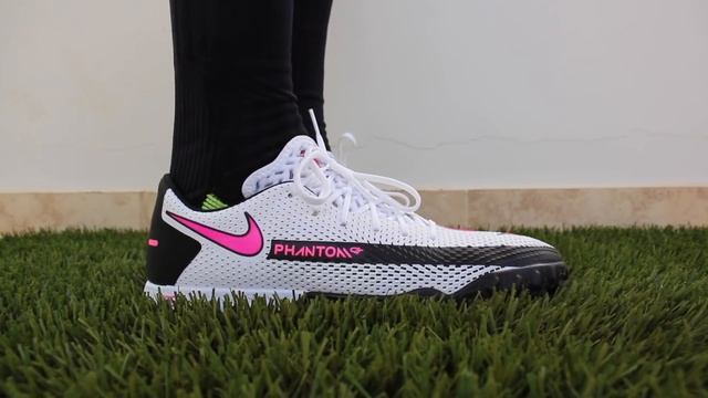 Ainda é a MELHOR chuteira SOCIETY 20/21? Teste e Análise da Nike React Phantom GT Pro TF смотреть онлайн