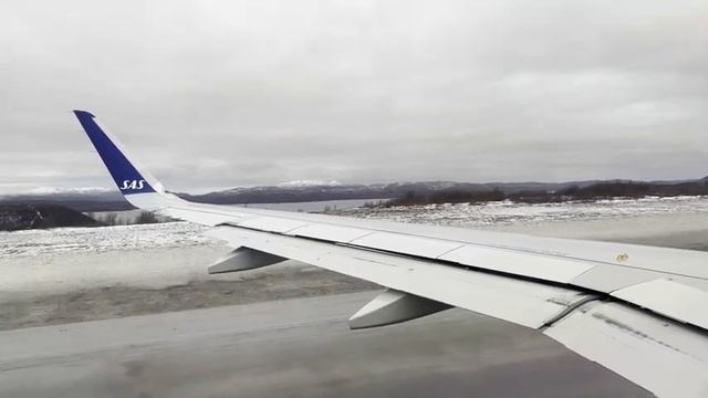 Kirkenes Airport, Høybuktmoen (KKN) - Airbus A320neo - Take-off - Quick De-Icing - 4K Resolution смотреть онлайн