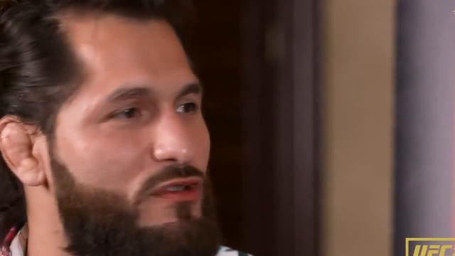 ХАБИБ ПОКАЗАЛ МАСТЕР КЛАСС КАК ПРАВИЛЬНО СБИВАТЬ КРЫШКУ С БУТЫЛКИ! НУРМАГОМЕДОВ ПОКАЗАЛ КАК НАДО смотреть онлайн
