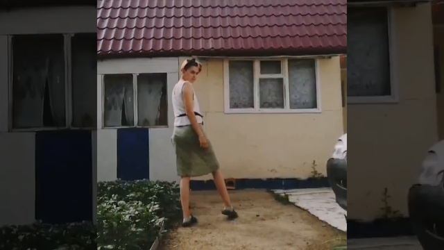 Фото Видео Позирование. Мама модель.Дача look. Бомж-стиль смотреть онлайн