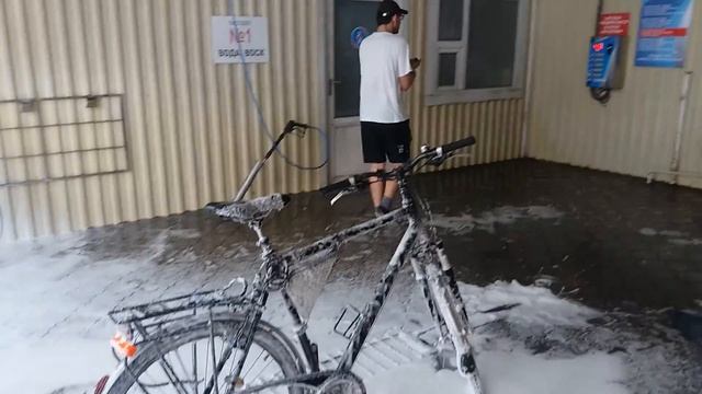 Мойка двухколесного друга смотреть онлайн