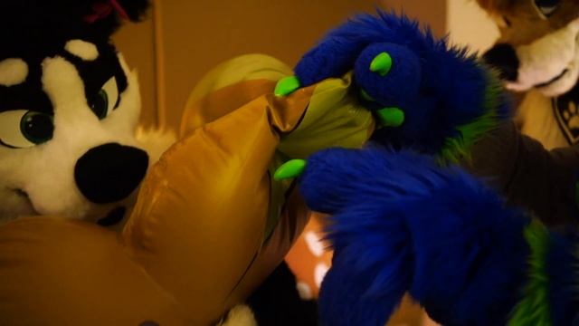 Phenod Doe V. 2 Inflatable Pooltoy Pop