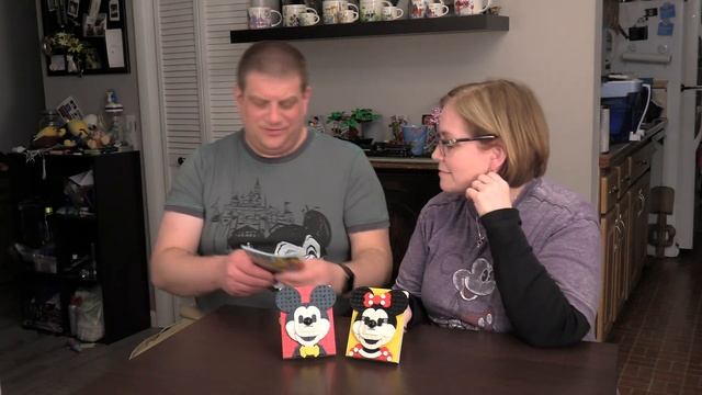 Brick Builds: Brick Sketches Mickey Mouse (40456) & Minnie Mouse (40457) смотреть онлайн