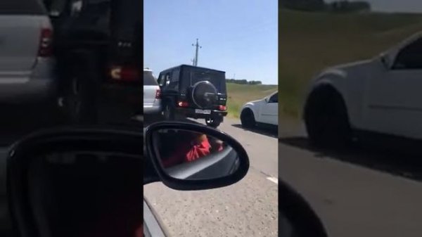 Гелмк таранить машину