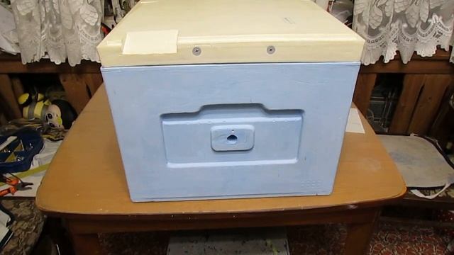 новое изделие на фирме BienenHaus - низкая, теплая крыша для 10 рамочного улья смотреть онлайн