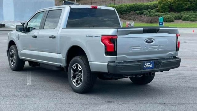 2022 Ford Lightning Pro Silver смотреть онлайн