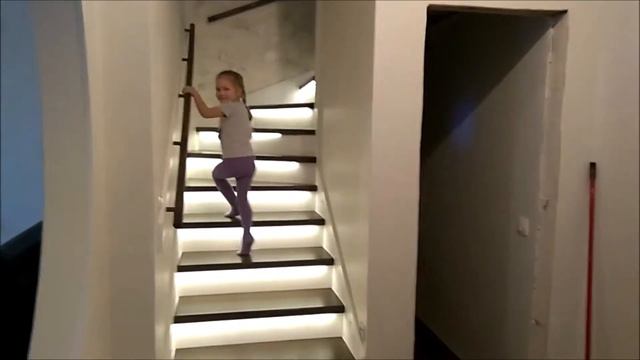 Подсветка лестницы своими руками смотреть онлайн