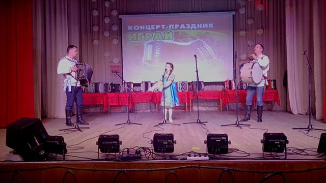 Ах, гармоник! Милана Карабун, Дмитрий Ярмош (гармонь) и Сергей Селтвончик(барабан). МДШИ 2. смотреть онлайн